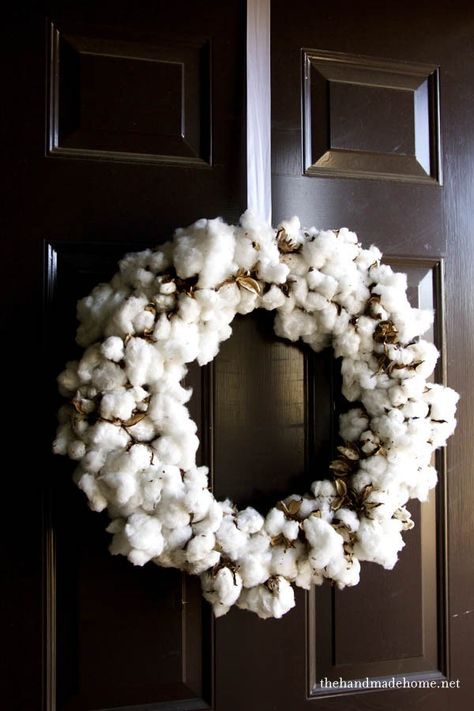 handmade_cotton_wreath Wreath Hanging, Cotton Decor, Easy Diy Wreaths, Autumnal Equinox, Cotton Boll, Cotton Wreath, Winter Decorations, Diy Wreaths, Cotton Balls