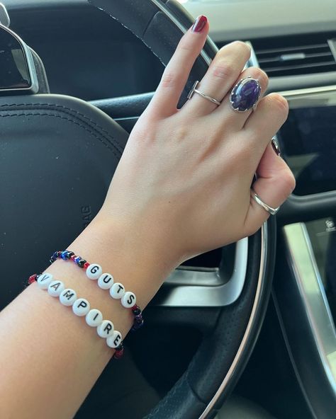 Popsugar Beauty, Mexican Girl, Yellow Nails, Olivia Rodrigo, Purple Fashion, Gemstone Bracelets, Crystal Bracelets, Purple And Black, Purple Color