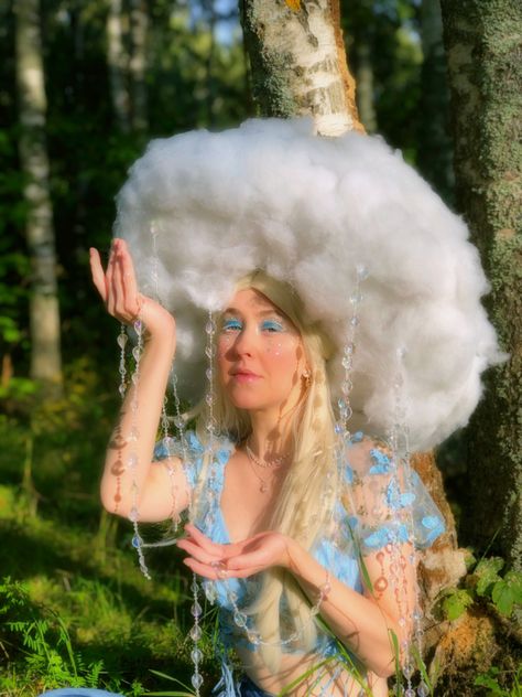 #instagram #fairytail #clouds #rain #cosplay #costume #fairycore Cloud Fairy Costume, Rain Fairy, Cloud Fairy, Rain Costume, Cloud Costume, Faire Outfit, Oregon Country Fair, Fair Costume, Renn Faire