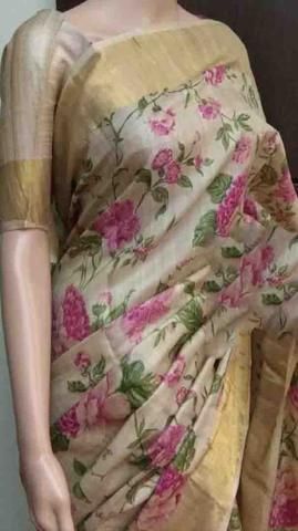 Cutwork Saree, Saree Painting Designs, Tussar Silk Sarees, Silk Sarees Online Shopping, Cotton Sarees Online, Hand Painted Sarees, Indian Silk Sarees, Saree Blouse Patterns, Bridal Silk Saree