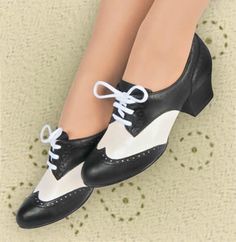 Spectator Shoes, Clothes Skirts, Swing Dancing, Swing Dance, 40s Fashion, Gorgeous Shoes, Heels & Wedges, Dresses Pants, Look Vintage