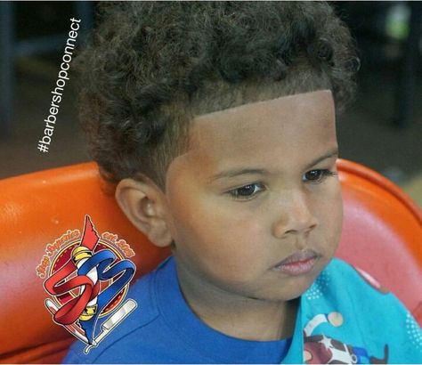 Adorable! Curly Fro w/ a fresh shape up! Lil Boy Haircuts, 1st Haircut, Boys Haircuts Curly Hair, Boys Curly Haircuts, Toddler Hairstyles Boy, Black Boys Haircuts, Baby Haircut, Boys Hairstyles