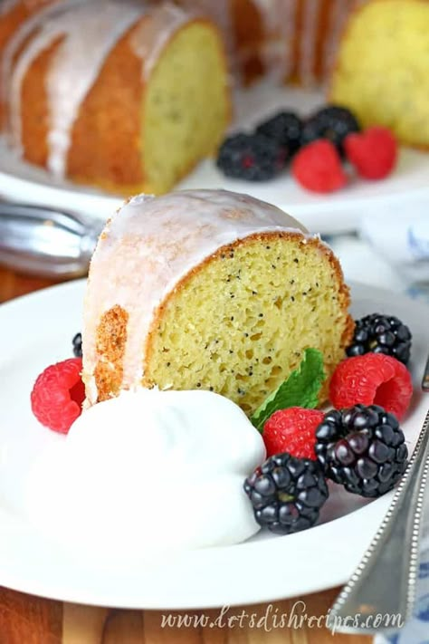 Easy Poppy Seed Cake Almond Poppyseed Bread, Poppyseed Bundt Cake, Cake Mix And Pudding, Tooth Cupcakes, Almond Poppyseed, Poppyseed Bread, Poppy Seed Cake Recipe, Poppy Seed Bundt Cake, Czech Desserts