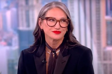 ‘RHONY’ Star Jenna Lyons Reveals Her Hair and Teeth are Fake Due to a Genetic Disorder [Video] Rare Genetic Disorders, Rare Disorders, Jenna Lyons, Real Housewives Of New York, Portia De Rossi, Genetic Disorders, Career Fashion, Housewives Of New York, How To Become Rich