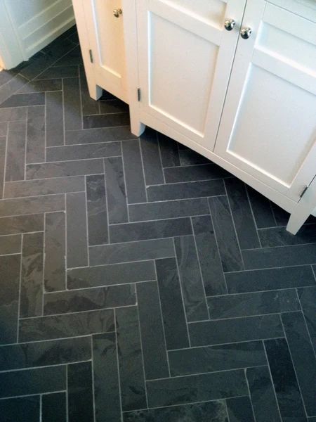 Herringbone (and chevron) - Cottonwood & Co Backsplash Herringbone, Slate Bathroom, Grey Wood Tile, Slate Floor, Trendy Bathroom Tiles, Grey Bathroom Tiles, Wood Tile Floors, Room Tiles, Slate Tile