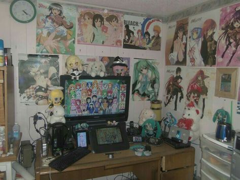 Otaku Room, College Professor, Anime Room, Room Goals, Work Station, Cute Room Ideas, Pretty Room, Gamer Room, Room Deco