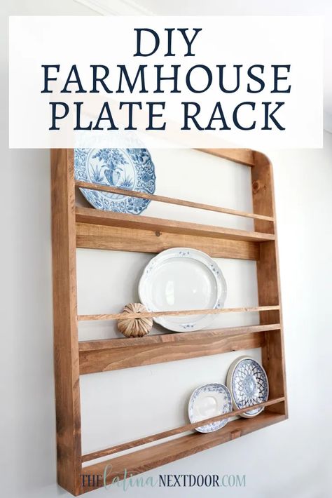 DIY Farmhouse Rustic Plate Rack - The Latina Next Door Plate Holder Ideas Display, Diy Plate Holder, Diy Pantry Wall, Plate Rack Diy, Diy Plate Rack Wall, Platter Rack, Traveler Lifestyle, Wall Mount Plate Rack, 1800s Farmhouse