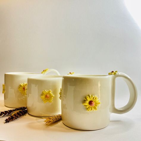 Handmade mug with sunflower applications in clay Sunflower Pottery Ideas, Sunflower Ceramics, Sunflower Pottery, Sunflower Cup, Sunflower Ceramic, Clay Workshop, Sunflower Mug, Clay Cup, Handmade Things