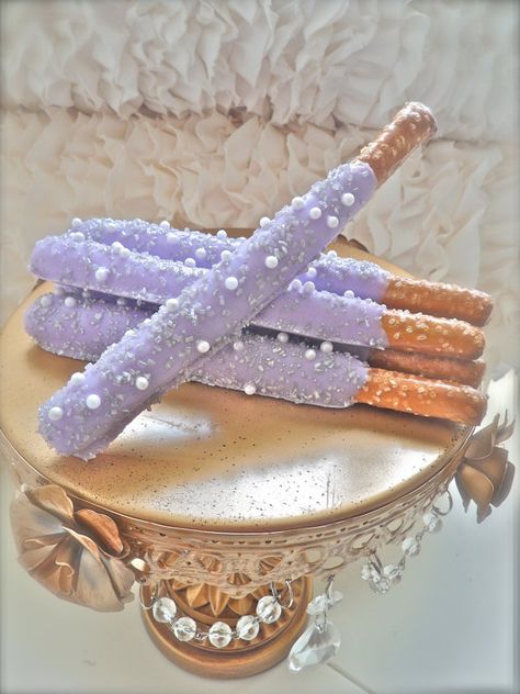 Purple Desserts, Covered Pretzel Rods, Chocolate Covered Pretzel, Dragon Birthday Parties, Chocolate Covered Pretzel Rods, Chocolate Spoons, Chocolate Wedding Favors, Butterfly Birthday Party, Edible Wedding Favors