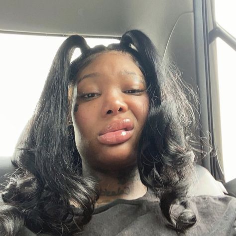 Ig Spam Account Pfp, Summer Walker Pfp, Finsta Pfp Aesthetic, Summer Walker, Instagram Spam Pfp, Stank Face, Queen Summer, Reaction Face, Female Rappers