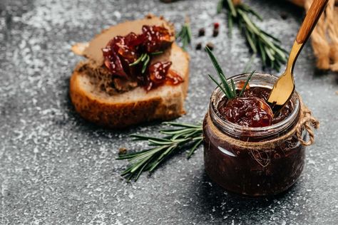 Pioneer Woman-Inspired Bacon Jam Recipe Bacon Jam Recipe, Bacon Quiche, Sherry Wine, Bacon Jam, Jam Recipe, Hearty Dinner, Breakfast Items, Savory Breakfast, Jams & Jellies