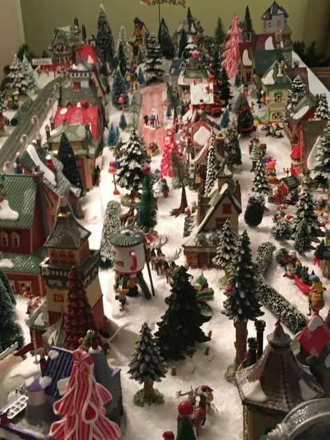 Train Under Christmas Tree, Diy Christmas Village Platform, Christmas Village Display Ideas, Village Display Ideas, Christmas Tree Village Display, Diy Christmas Village Displays, Christmas Tree Train, Christmas Tree Village, Village Ideas