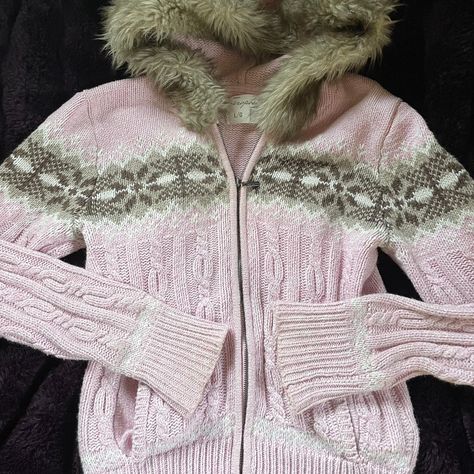 Rare ** Pink Aeropostale Fur Jacket  Size Large,... - Depop Pink Puffer Jacket Outfit, Pink Fur Jacket, Pink Winter Coat, Pink Puffer Jacket, Puffer Jacket Outfit, Fur Hoodie, Cute Blouses, Kinds Of Clothes, Pink Jacket