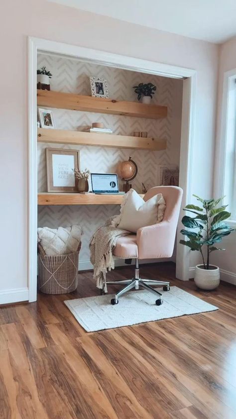 Living Room Office Combo, Small Living Room Decorating Ideas, Spare Room Office, Bedroom Office Combo, Guest Room Office Combo, Spare Bedroom Office, Guest Bedroom Home Office, Office Guest Bedroom, Guest Bedroom/office