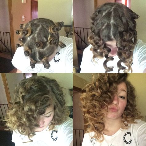 Bantu knots on straight hair. About 18 bantu knots & i only kept them in for 2 hours and i used hair wax after i blowdryed it. Bantu Knot Curls, Bantu Knots Short Hair, Diy Hair Curls, Perfect Curly Hair, Soccer Hairstyles, Everyday Curls, Wavy Hair Overnight, Curly Hair Overnight, New Hair Look