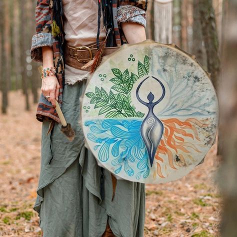 Retro Handmade Shamanic Drum 25cm Round Tree of Life Shaman Drum Goddess Drum Siberian Drum Music Spiritual Shaman Drum We ship ✈️ Worldwide 🌎 to any country in the world #meekystore #meekystoreinternational #ecommerce #onlineshopping #freeshipping #fastshipping #shopandsave #fyp Celtic Shaman, Ancient Music, Spiritual Event, Shaman Drum, Shamanic Journey, Hand Drum, Spiritual Retreat, Turtle Pattern, Spiritual Experience