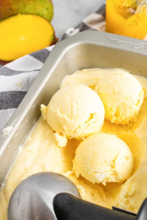 scoops of homemade mango ice cream Crushed Pineapple Cake, Homemade Frozen Yogurt Recipes, Vegan Mango Ice Cream, Homemade Mango Ice Cream, Homemade Frozen Yogurt, Ice Cream Vegan, Orange Ice Cream, Frozen Yogurt Recipes, Mango Jam