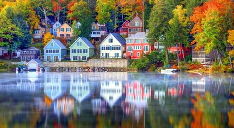 Fall Foliage Trips, Long Weekend Getaways, Lake Winnipesaukee, Colorful Houses, Autumn Lake, Places In America, Lakefront Homes, Second Home, States In America