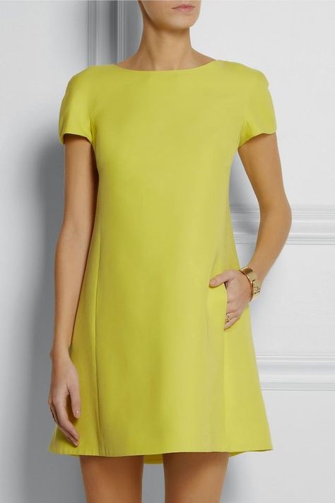 The Daily Frock: Valentino Citrus Mini Trapeze Bow Dress | The Terrier and Lobster | Bloglovin’ Bow Dress, Crepe Dress, Mode Inspiration, Sewing Dresses, Yellow Dress, Simple Dresses, Dress Patterns, Look Fashion, Cute Dresses