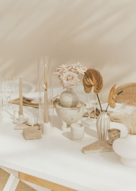 30 Affordable Centerpieces for Any Wedding Style Japandi Wedding, Affordable Wedding Centerpieces, Wedding Centerpiece Ideas, Cheap Wedding Centerpieces, Neutral Wedding Colors, Simple Wedding Centerpieces, Earthy Wedding, Santa Barbara Wedding, Wedding Centerpieces Diy