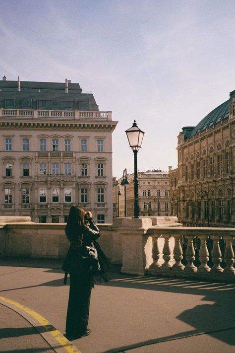 film camera vienna vintage opera albertina photography leather jacket Photo Ideas In Vienna, Paris Film Aesthetic, Vienna City Aesthetic, Vienna Travel Aesthetic, Vienna Aesthetic Outfits, Vienna Photo Ideas, Vienna Austria Aesthetic, Wien Aesthetic, Vienna Austria Photography