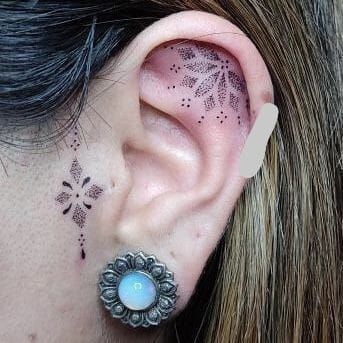 Delicate Ear Tattoos For Women, Ear Cuff Tattoos For Women, Dot Ear Tattoo, Micro Ear Tattoo, Sideburn Tattoo Women, Cartilage Tattoo, Tattoo Ears, Tragus Tattoo, Goth Symbols