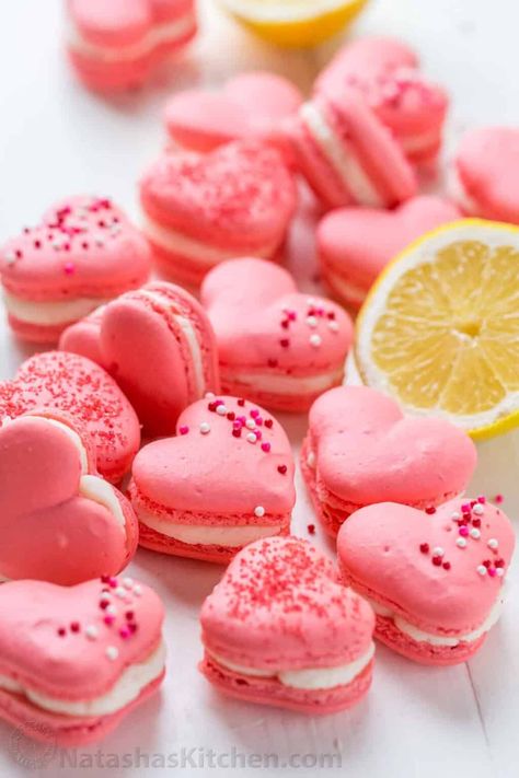 Heart Macarons with Lemon Buttercream (VIDEO) - NatashasKitchen.com Valentines Macarons, Heart Macaroons, Heart Macarons, Shaped Macarons, Valentine Goodies, Kue Macaroon, Valentines Recipes Desserts, Lemon Buttercream, Low Carb Cheesecake