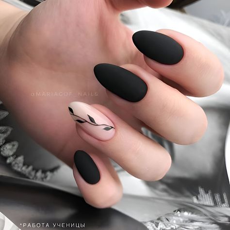 50 Irresistible Short Almond Nails To Glam You Up Instantly - Beauty, Fashion, Lifestyle and Trending Short Pretty Acrylic Nails Black, Black Nail Designs Wedding, Black Dainty Nails, Black Nails Edgy, Clear Nails Black Design, Mat Black Nails Design, Edgy Oval Nails, Formal Nails With Black Dress, Minimalist Goth Nails