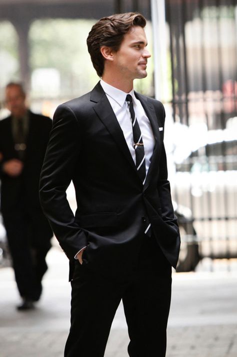 Nice formal black suit Matt Bomer White Collar, A Man In A Suit, Man In A Suit, Suit Tie, Matt Bomer, Sharp Dressed Man, Well Dressed Men, Gentleman Style, Black Suits