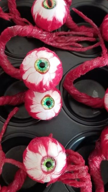 Lori Castellon on Instagram: "Heres another L👀k at these easy Eyeball Napkin rings. Find the how to on ghoulatheart .com(link in profile) The glass irises can be found on my Amazon Storefront under decor and crafts. (Link in profile) 25 days…🎃 #halloween #ghoulatheart #spookyseason #explorepage #halloweenideas #halloweenvibes #halloweendecor #halloweendecorations #halloweencrafts #eyeballs #napkinrings #bodyparts #deadmansparty #halloweentablescape" Halloween Party Planning, Halloween Tablescape, Spooky Stuff, Halloween Eyeballs, Halloween Crafts Decorations, Amazon Storefront, Linked In Profile, Diy Crafts For Gifts, Halloween Projects