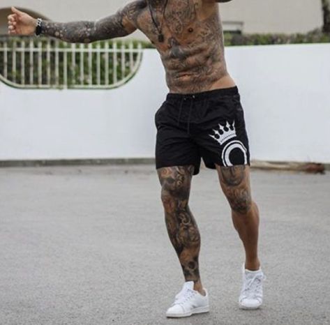 Mens Gym Tattoos, Sports Leg Tattoo Men, Bodybuilder Tattoo Men, Gym Related Tattoos For Men, Leg Sleeve Tattoo Male, Swag Pants, Bodybuilder With Tattoo, Tattoos Leg, Tattoo Male