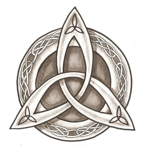 La Triquetra, conosciuta anche come Nodo della trinità, si rifà a un’altra simbologia diffusa in numerose culture, ovvero quella legata all’Uroboro, il serpente che si morde la coda, l’emblema dell’infinito. Si tratta di un segno che non ha un inizio e una fine ed è composto da un unico tratto continuo e per questo simboleggia l’eternità. Feather Tattoo Arm, Celtic Symbols And Meanings, Celtic Coloring, Celtic Artwork, Celtic Knot Tattoo, Rune Tattoo, Knot Tattoo, Celtic Tattoo, Celtic Patterns