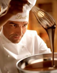 Chocolate chef Chocolate Lindt, Lindt Chocolate, Fine Chocolate, I Love Chocolate, Chocolate Assortment, Gourmet Chocolate, Chocolate Shop, Easter Chocolate, Chocolate Craving