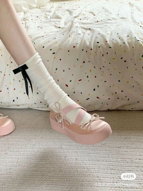 Pink Aesthetic Shoes, Light Pink Aesthetic, Pretty High Heels, Fashion Show Poster, Women Platform Sneakers, Dr Shoes, Boost Shoes, Cute Shoes Heels, Shoes Heels Classy