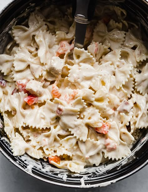 Chicken Bow Tie Festival, Bow Tie Festival Recipe, Easy Pasta Recipes Bowtie, Johnny Carinos Bow Tie Festival, Bowtie Alfredo Pasta, Johnny Carinos Skilletini Recipe, Johnny Carinos Recipes, Chicken Alfredo Bowtie Pasta, Chicken And Bowtie Pasta Recipes