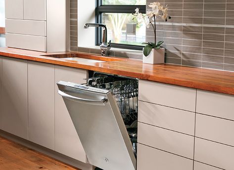 Water-Saving Dishwasher Features - Consumer Reports Best Kitchen Appliances, Black Dishwasher, Best Dishwasher, Dishwasher Cover, Kitchen Board, Built In Dishwasher, Ge Appliances, Stainless Steel Dishwasher, Kitchen Floor Tile