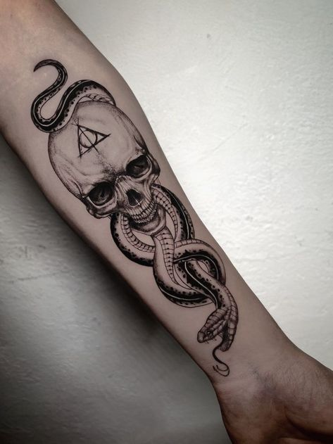 Harry Potter Skull And Snake Tattoo, Harry Potter Tattoos Snake, Voldemort Snake Tattoo, Voldemort Tattoo Dark Mark, Harry Potter Skull Tattoo, Harry Potter Tattoos Dark Mark, Snake Harry Potter Tattoo, Basilisk Tattoo Harry Potter, Harry Potter Dark Tattoo