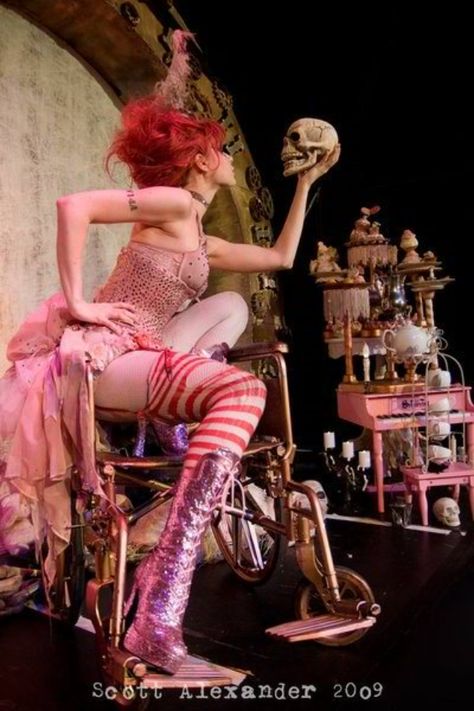 Emilie Autumn, Circus Aesthetic, Dark Circus, Catty Noir, Gothic Steampunk, Human Poses Reference, Foto Poses, Vintage Circus, Poses References