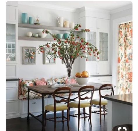 Kitchen help! sink in island or sink under window?? See pictures Kitchen Table Bench, Kitchen Banquette, Kitchen Seating, Breakfast Nooks, Banquette Seating, Kitchen Benches, Kitchen Nook, Built In Bench, Kitchen Tables