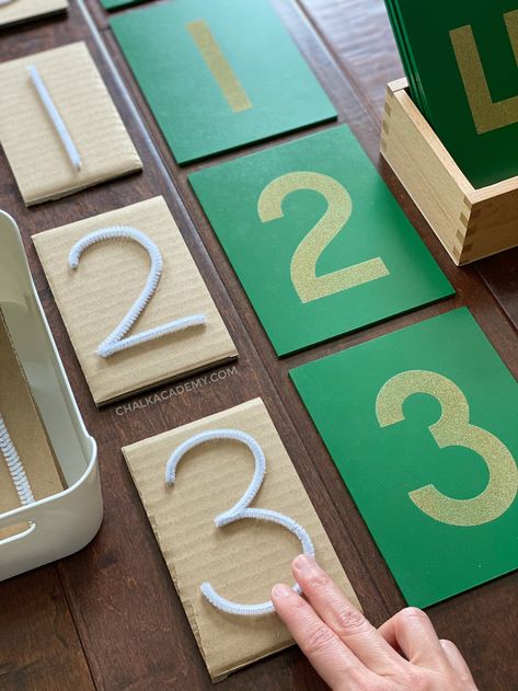 Montessori numbers sandpaper boards and DIY tactile pipe cleaner numbers Tactile Preschool Activities, Tactile Number Activities, Montessori Number Activities, Diy Montessori Toys 2-3, Math Montessori Activities, Diy Montessori Activities, Montessori Letters, Numbers Activities Preschool, Montessori Numbers