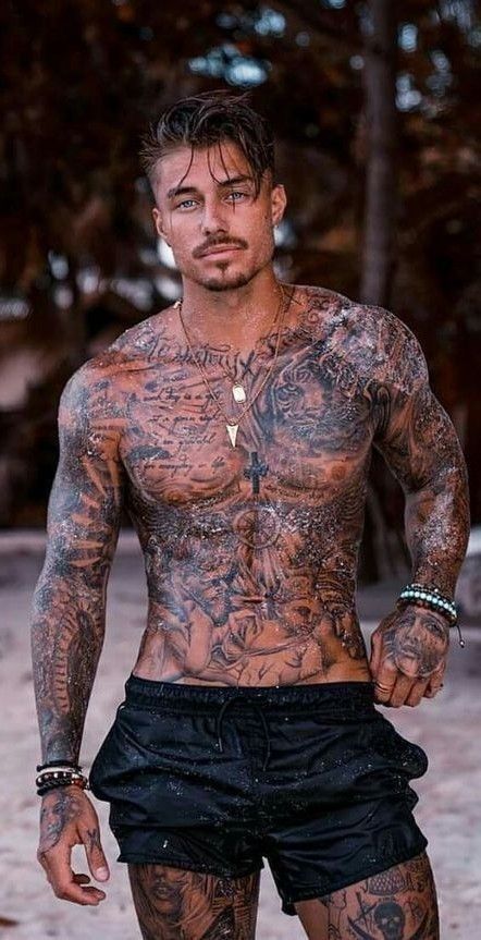 Men Covered In Tattoos, Italian Men Tattoos, Italian Men Mafia Boss, Italian Mafia Tattoo, Italian Mafia Man, Full Body Tattoo Man, Hot Mafia Boss, Hard Tattoos Men, Italian Mafia Women