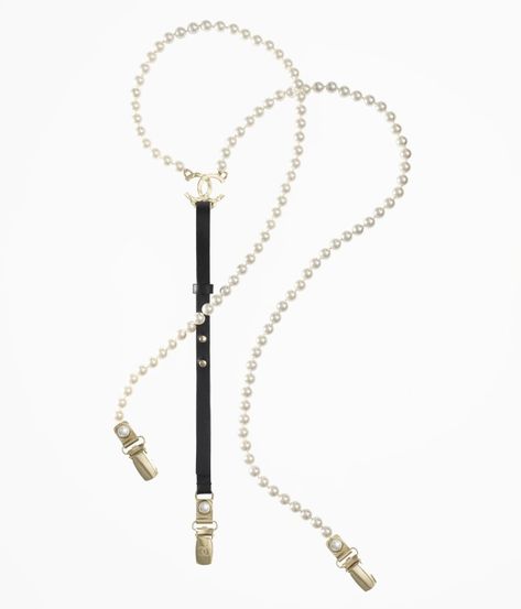 Dark Academia Mens Fashion, Chanel Suspenders, Chanel Store, Chanel Pearls, Fashion Chanel, Long Pearl Necklaces, Chanel Official, Chanel Official Website, Chanel Fashion