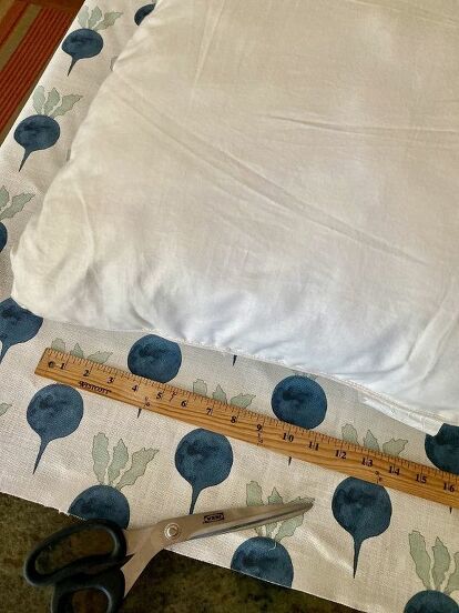 How To Sew A Pillow Sham, Euro Shams Diy, Diy Pillow Shams, Eternal Optimist, Mom Crafts, Sewing Machine Needle, Seam Allowance, Moms Crafts, Sewing Pillows