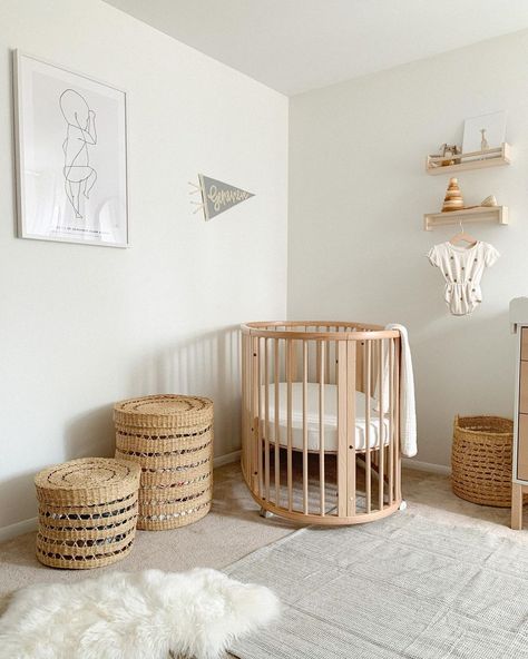 Stokke Sleepi Nursery, Organic Nursery, Nursery Nook, Stokke Sleepi, Done By Deer, Jobs For Women, Kids Room Inspiration, Nursery Inspo, Mini Crib