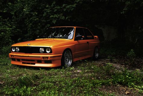 BMW e30  Visit us on Facebook: https://www.facebook.com/bmwklubsrbija American Wedding Frank Ocean, Frank Ocean Nostalgia Ultra, Novacane Frank Ocean, Nostalgia Ultra, Frank Ocean Album, Surf Music, Channel Orange, Cool Album Covers, J Pop