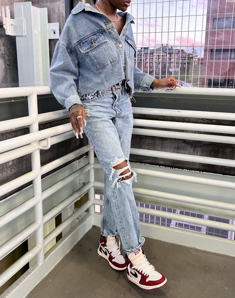 1s Outfit Women, Denim Sneakers Outfit Women, Air Jordan 1 High Og Denim Outfit, Blue Jordan Outfit Women, Denim Jordans, Air Jordan 1 Denim Outfit, Air Jordan Denim Outfit, Jordan 1 Blue Chill Outfit Women, Outfit With Jordans