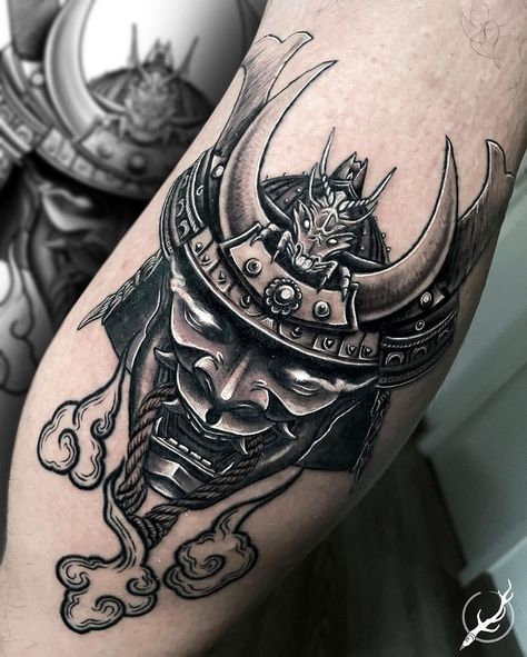 Oni Tattoos For Men, Oni Mask Tattoo Sleeve, Oni Mask Arm Tattoo, Samurai Mask Tattoo Design, Samurai Oni Mask Tattoo, Samurai Mask Hand Tattoo, Traditional Oni Mask Tattoo Design, Samurai Face Tattoo, Samurai Helmet Tattoo