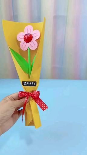 #diy #paper #craft #fashion #art #handmade #flower Mothers Day Cards Craft, Doors Ideas, Diy Decoracion, Diy Gift Set, Hand Crafts For Kids, Handmade Paper Crafts, Paper Flowers Craft, Diy Crafts Paper Flowers, Diy Crafts For Kids Easy