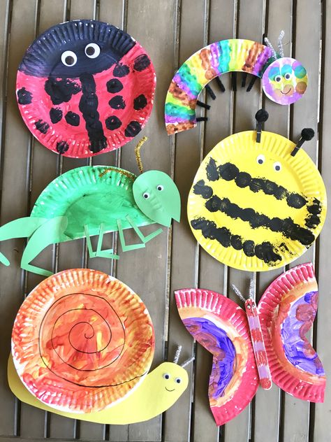 For the month of May we have been learning all about bugs. If you have figured out by now, I love arts and crafts. Since my kids are still little the easiest, and super cute, crafts are made out of… Plate Crafts For Kids, Paper Plate Crafts For Kids, Insect Crafts, Insects Theme, Bug Crafts, Toddler Arts And Crafts, Spring Crafts For Kids, Daycare Crafts, Paper Plate Crafts