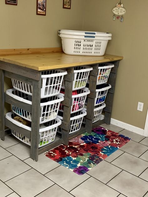 Laundry Basket Dresser, Laundry Basket Holder, Laundry Room Tables, Laundry Room Baskets, Laundry Basket Organization, Basement Laundry, Laundry Room Renovation, Homemade Alfredo, Laundry Room Remodel